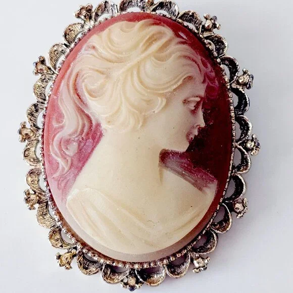 Brooch Lot - Picture 2 of 14